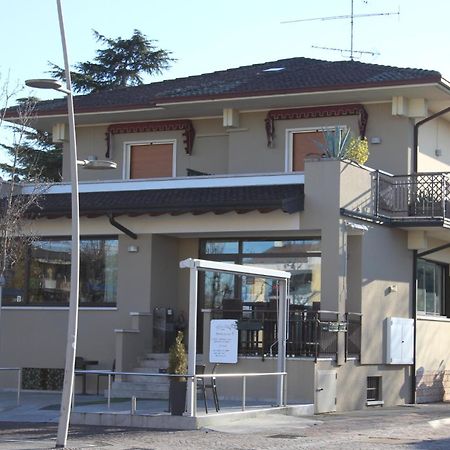 Hotel Margherita Meuble Sirmione Ngoại thất bức ảnh