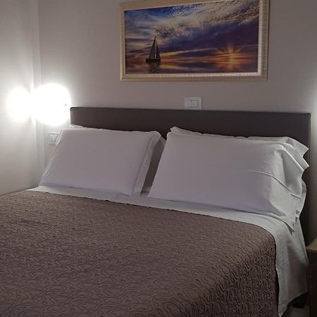 Hotel Margherita Meuble Sirmione Ngoại thất bức ảnh