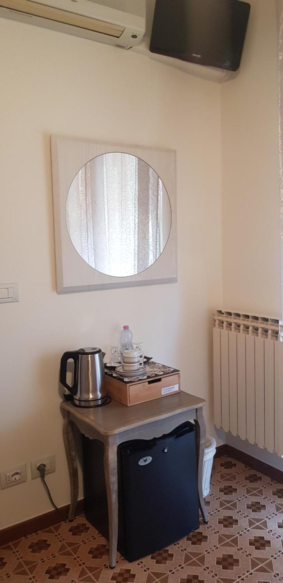 Hotel Margherita Meuble Sirmione Phòng bức ảnh