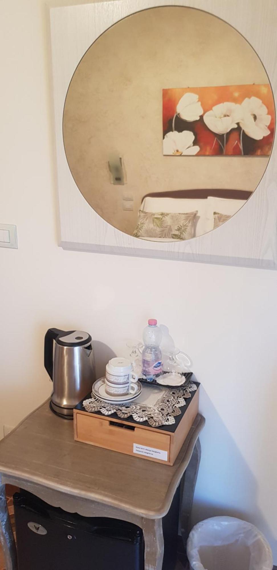 Hotel Margherita Meuble Sirmione Phòng bức ảnh