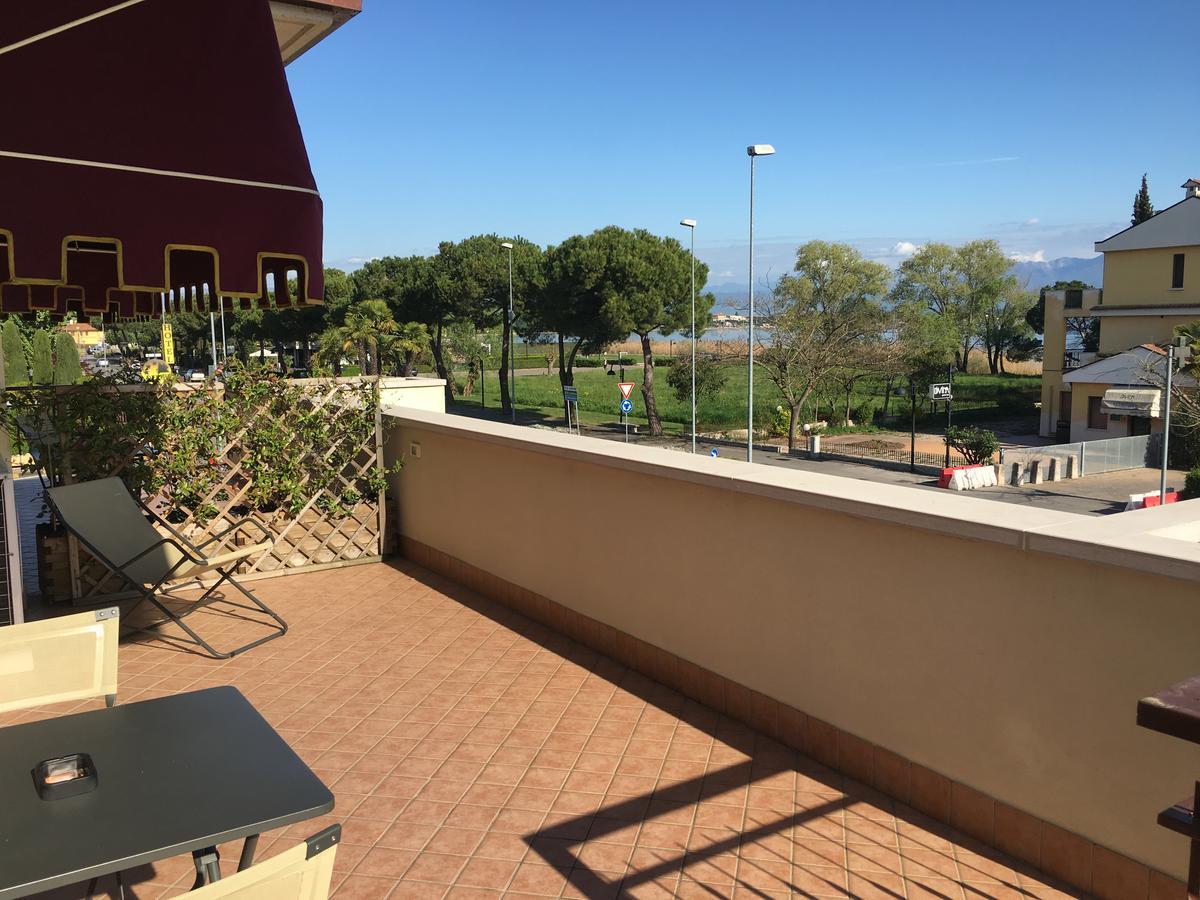 Hotel Margherita Meuble Sirmione Ngoại thất bức ảnh